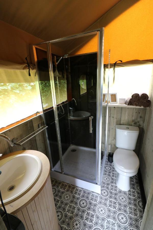 Glamping Aan De Plas Vinkeveen Exterior photo